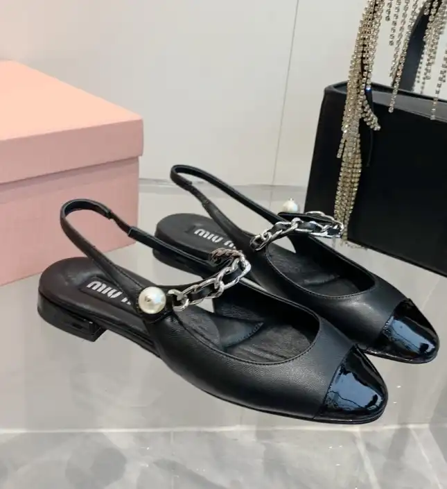 hype Miu Miu Slippers