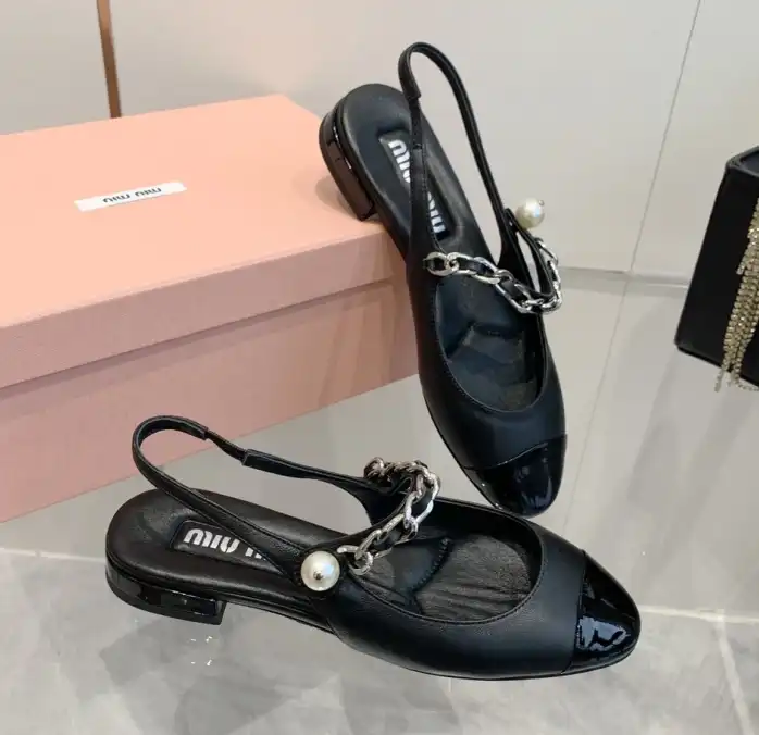 hype Miu Miu Slippers