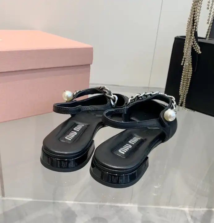 hype Miu Miu Slippers