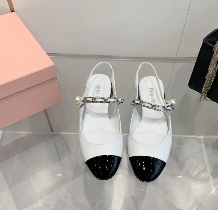 hype Miu Miu Slippers