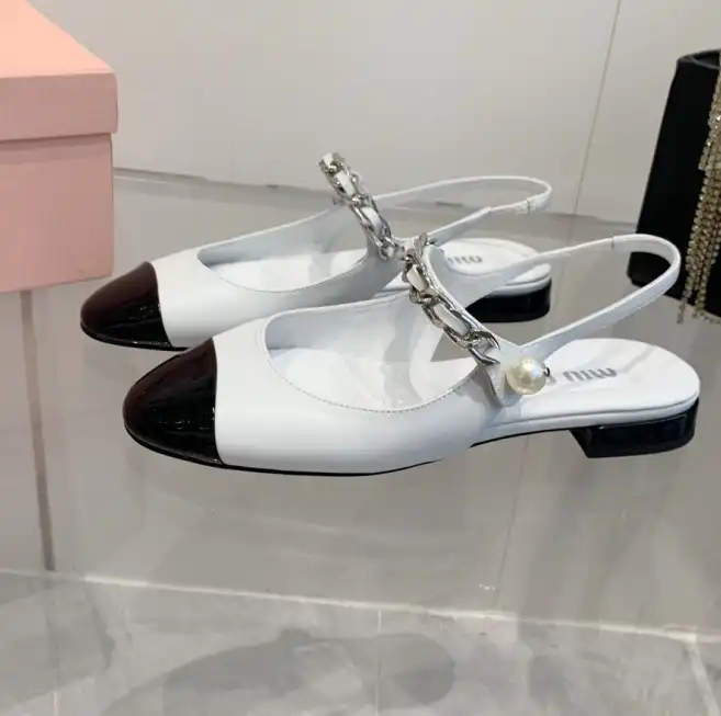 hype Miu Miu Slippers