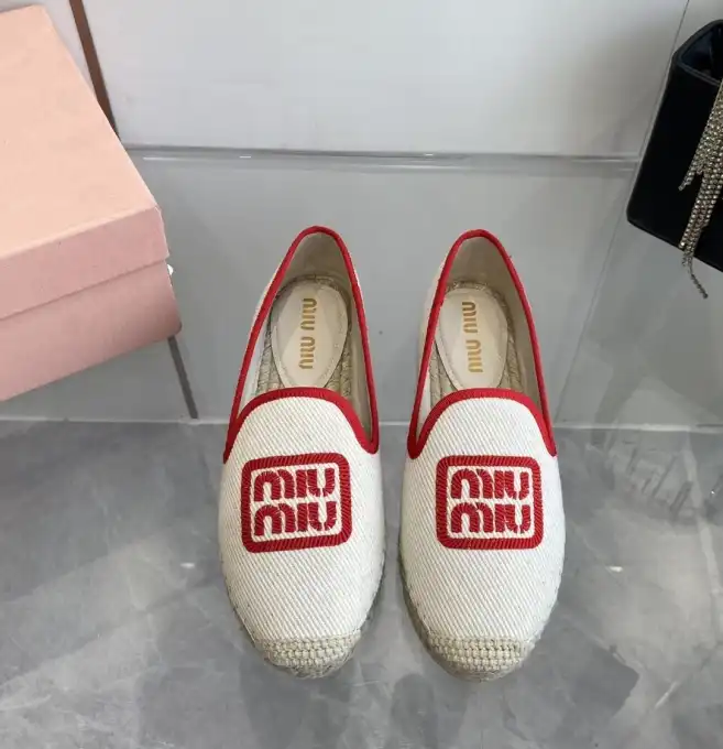 hype Miu Miu Slippers