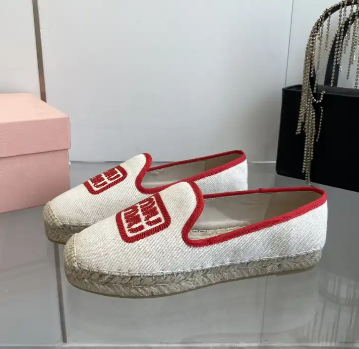 hype Miu Miu Slippers