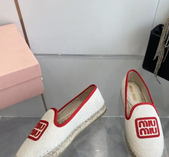 hype Miu Miu Slippers