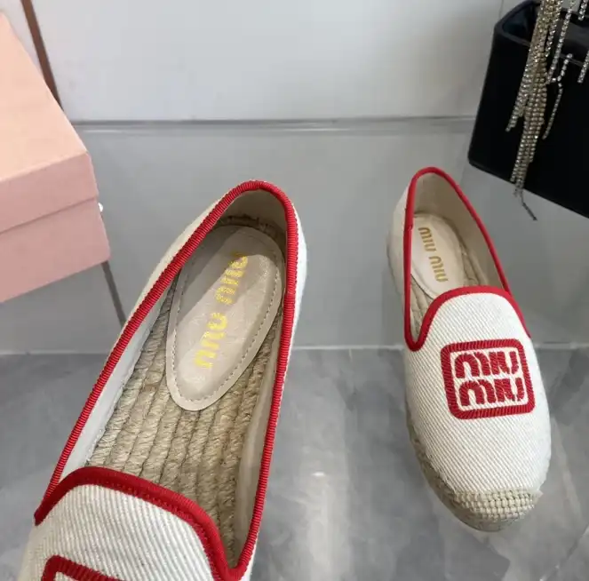 hype Miu Miu Slippers