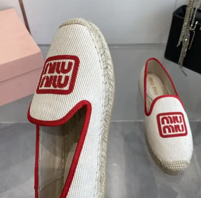 hype Miu Miu Slippers