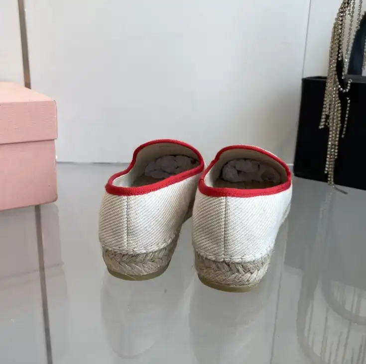 hype Miu Miu Slippers