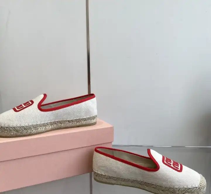 hype Miu Miu Slippers