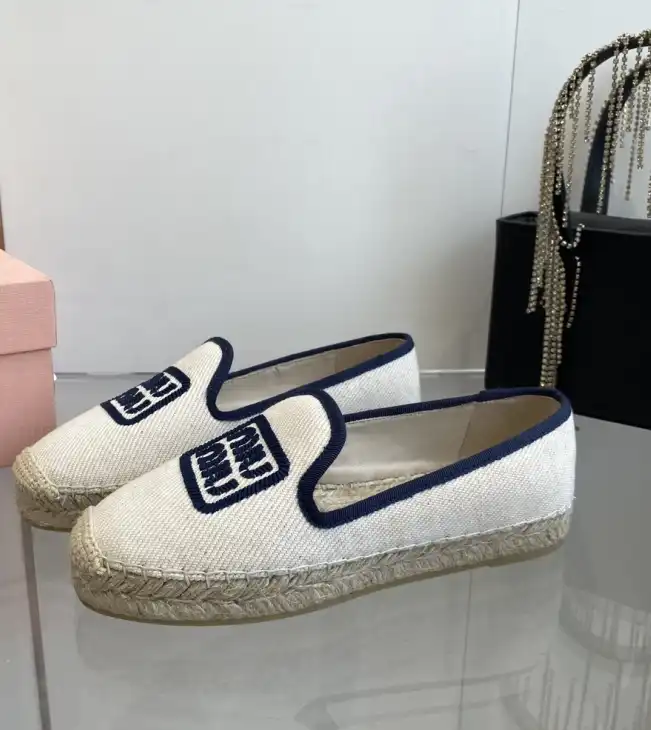 hype Miu Miu Slippers