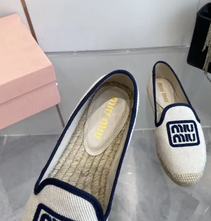 hype Miu Miu Slippers