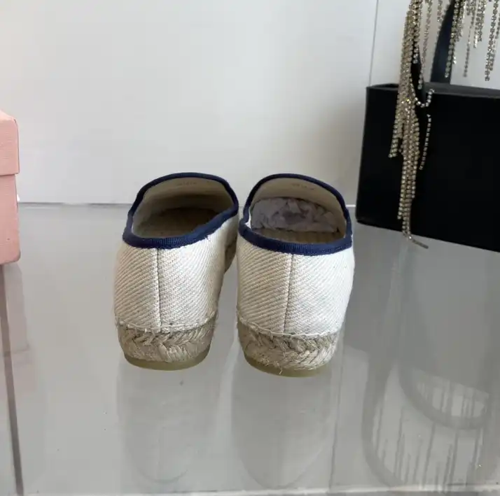 hype Miu Miu Slippers