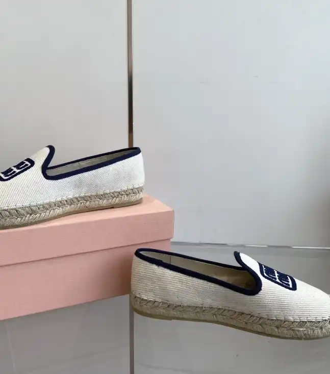 hype Miu Miu Slippers