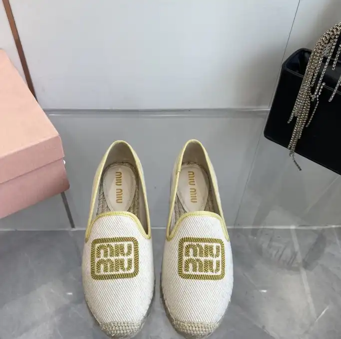 hype Miu Miu Slippers