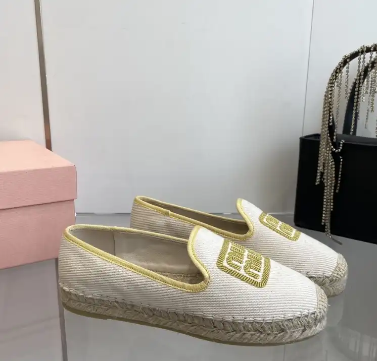 hype Miu Miu Slippers