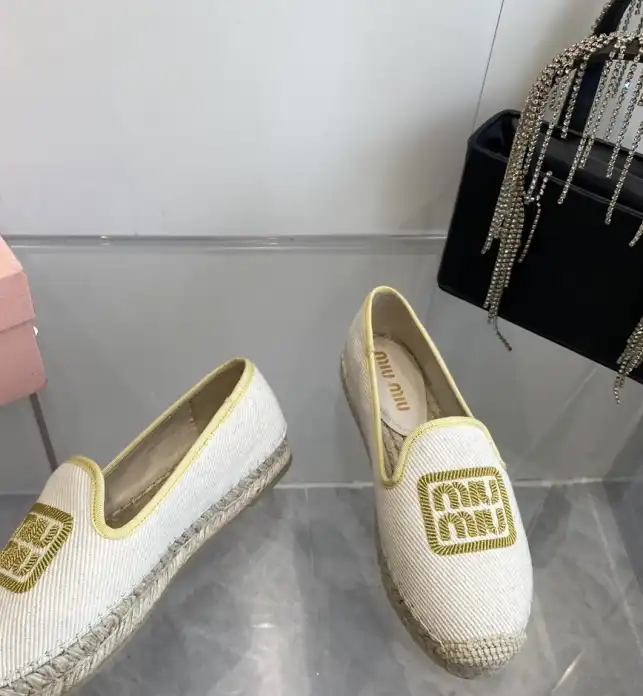 hype Miu Miu Slippers