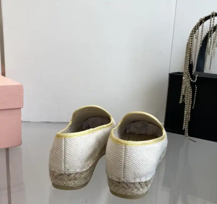 hype Miu Miu Slippers