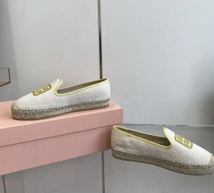 hype Miu Miu Slippers