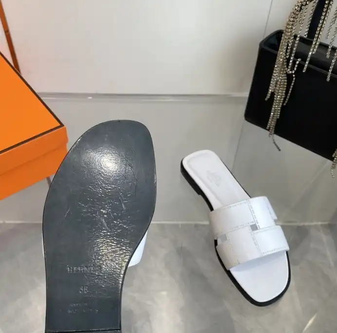 hype Hermes Slippers