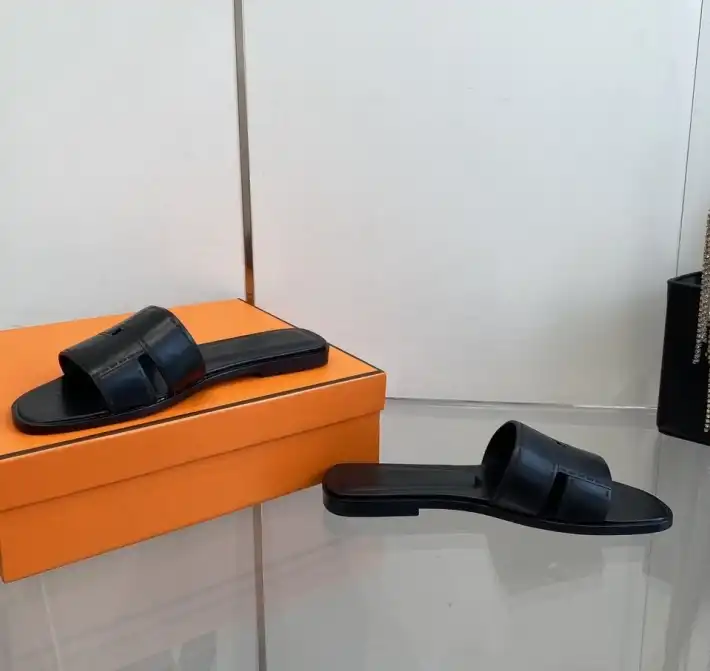 hype Hermes Slippers