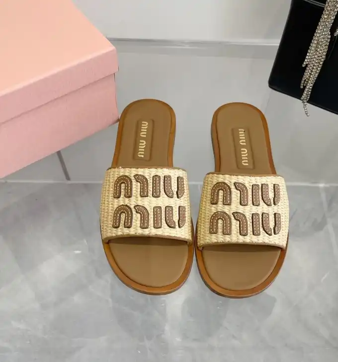 hype Miu Miu Slippers