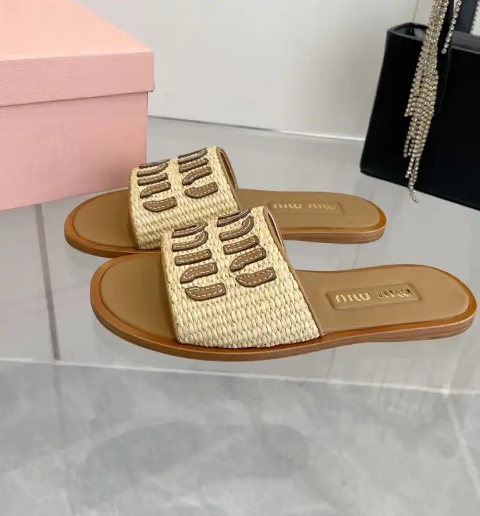 hype Miu Miu Slippers