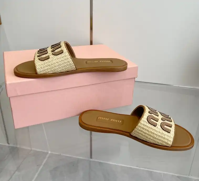 hype Miu Miu Slippers