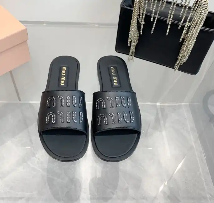 hype Miu Miu Slippers