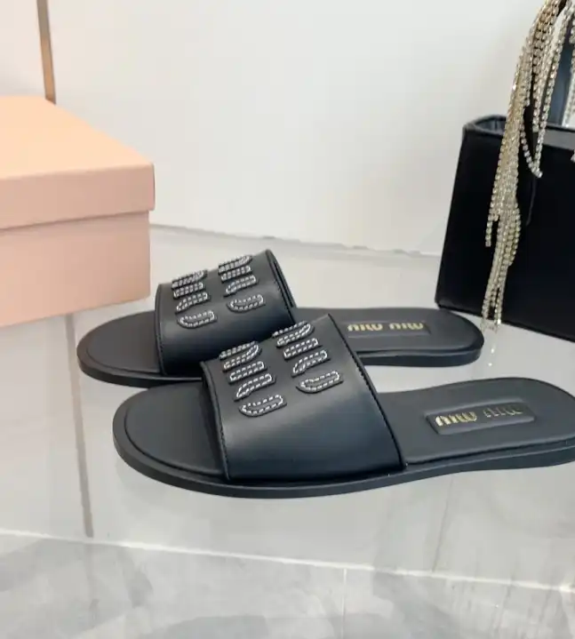 hype Miu Miu Slippers