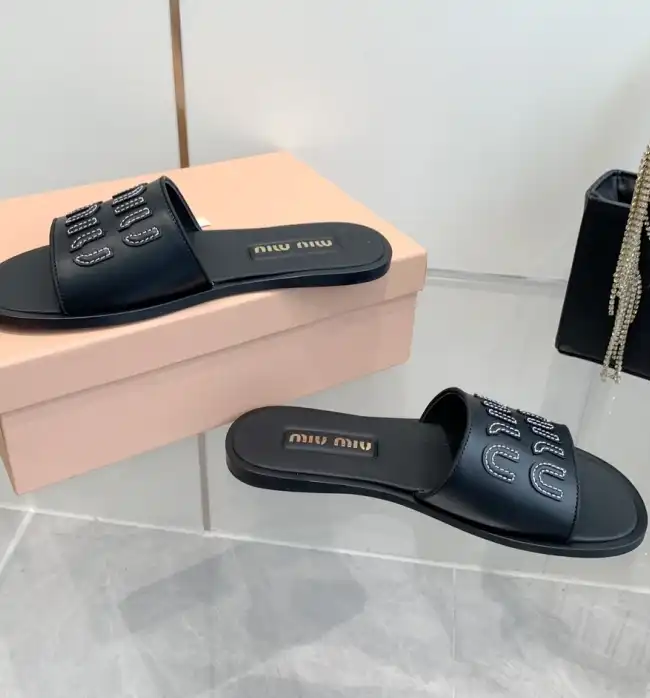 hype Miu Miu Slippers