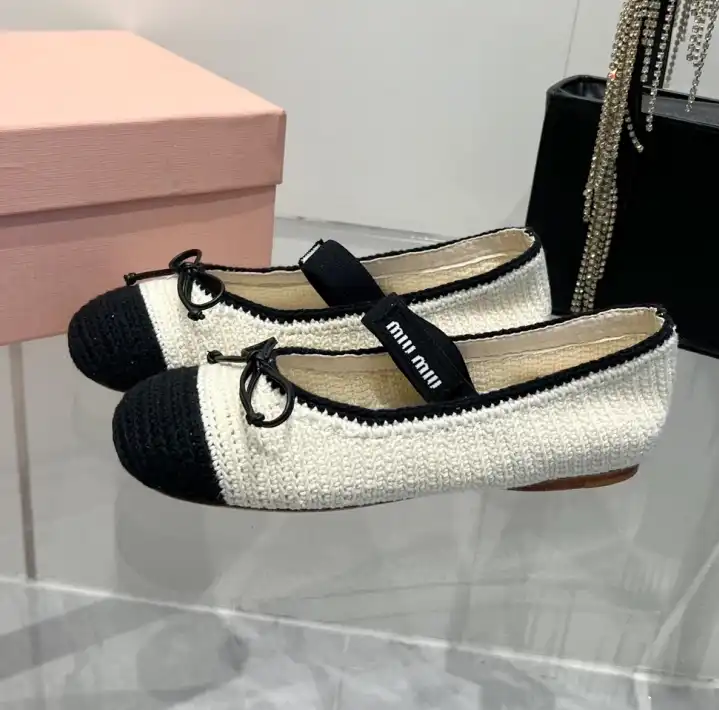 hype Miu Miu Slippers