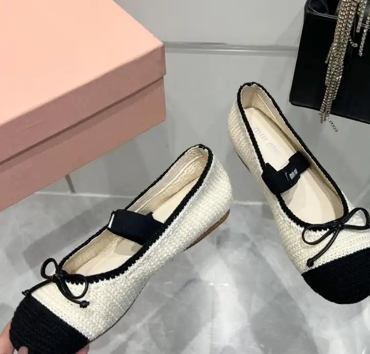 hype Miu Miu Slippers