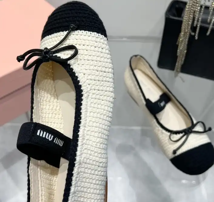 hype Miu Miu Slippers