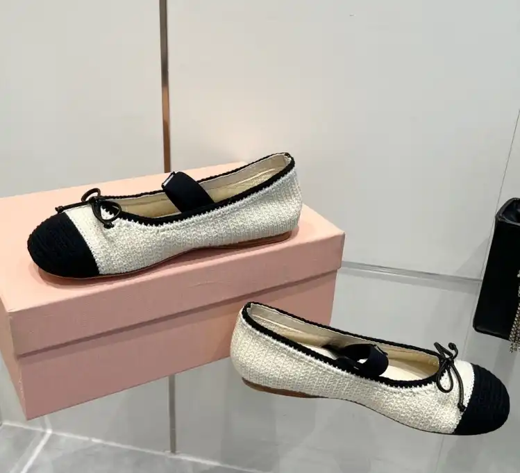 hype Miu Miu Slippers