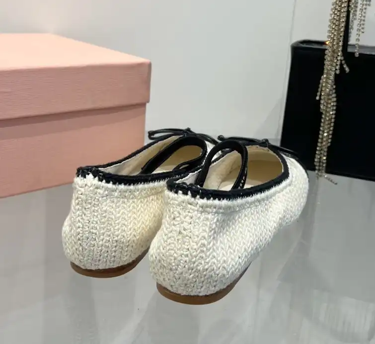 hype Miu Miu Slippers