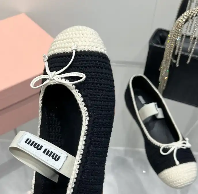 hype Miu Miu Slippers