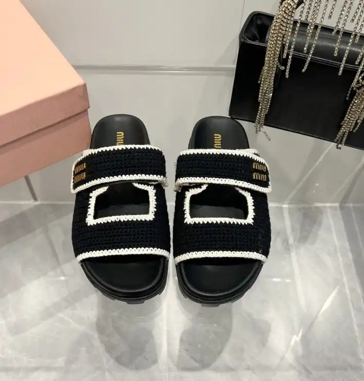 hype Miu Miu Slippers