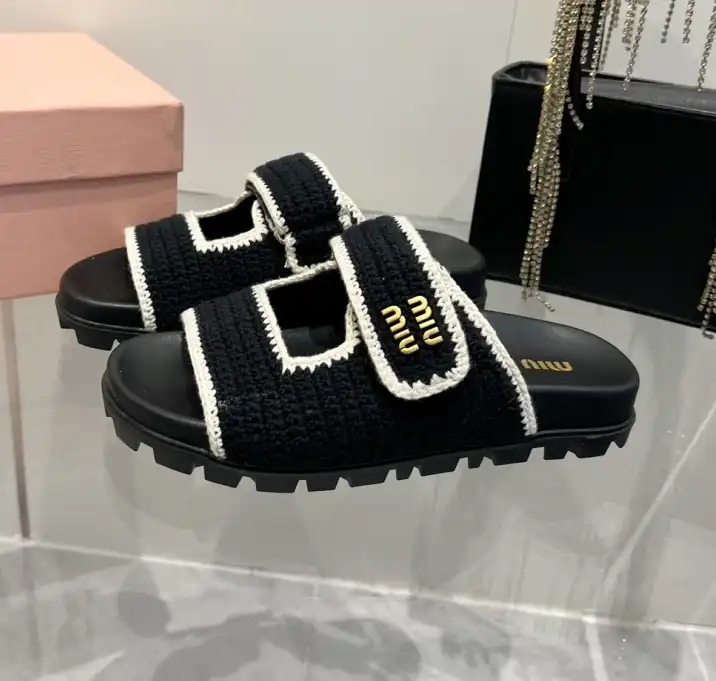 hype Miu Miu Slippers