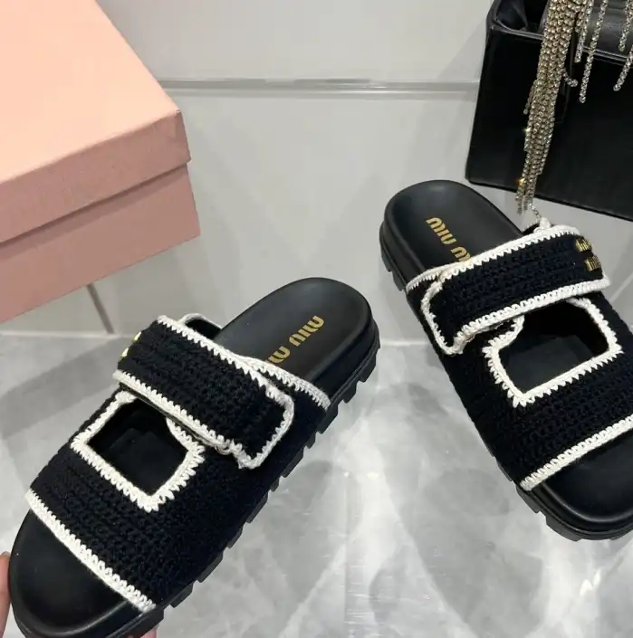 hype Miu Miu Slippers