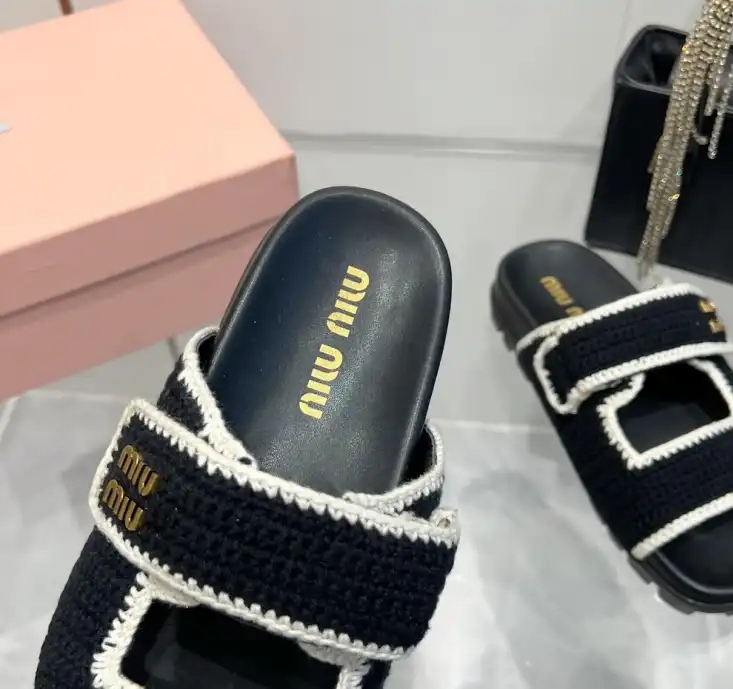 hype Miu Miu Slippers