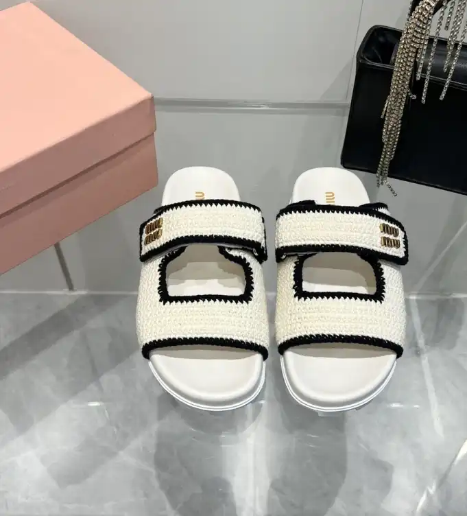 hype Miu Miu Slippers