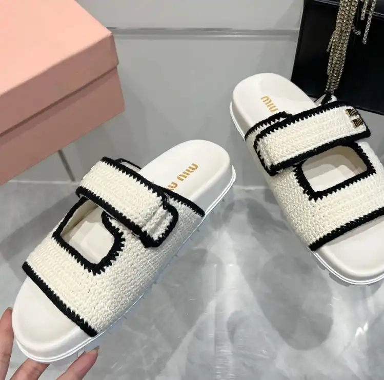 hype Miu Miu Slippers