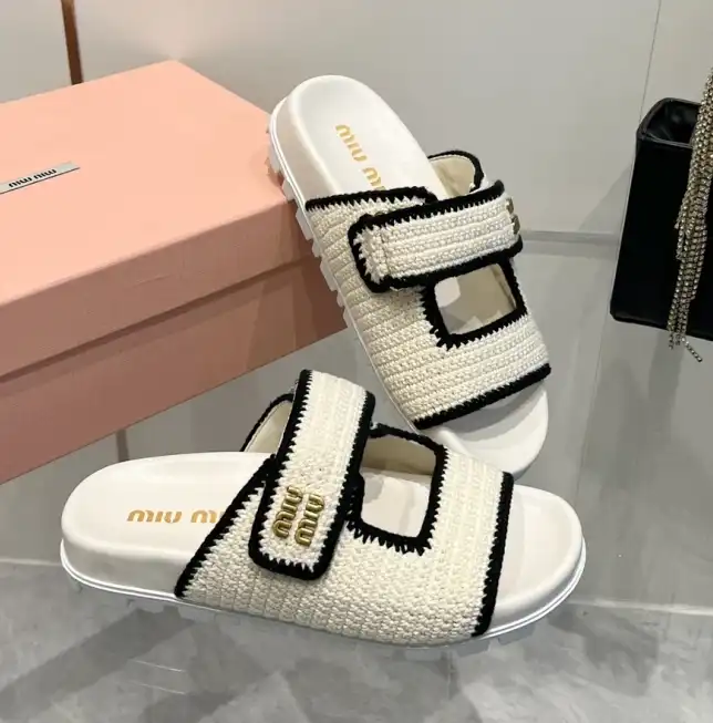 hype Miu Miu Slippers