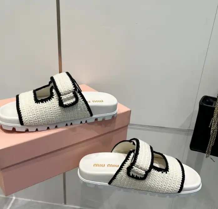 hype Miu Miu Slippers