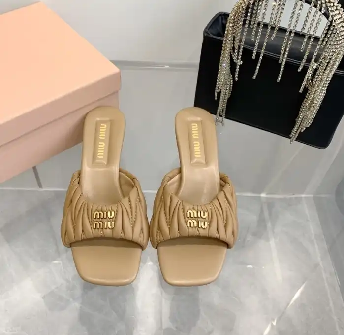 hype Miu Miu Slippers