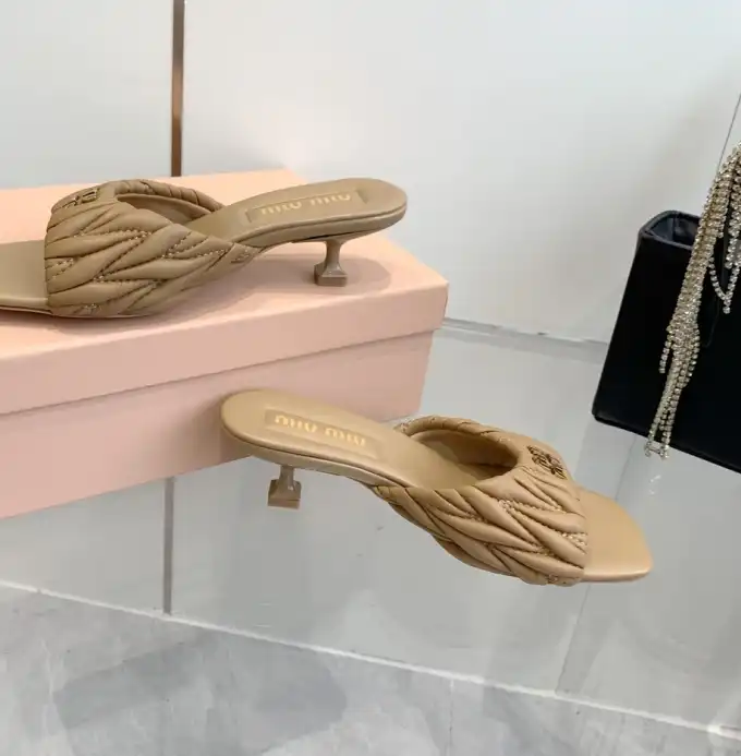 hype Miu Miu Slippers