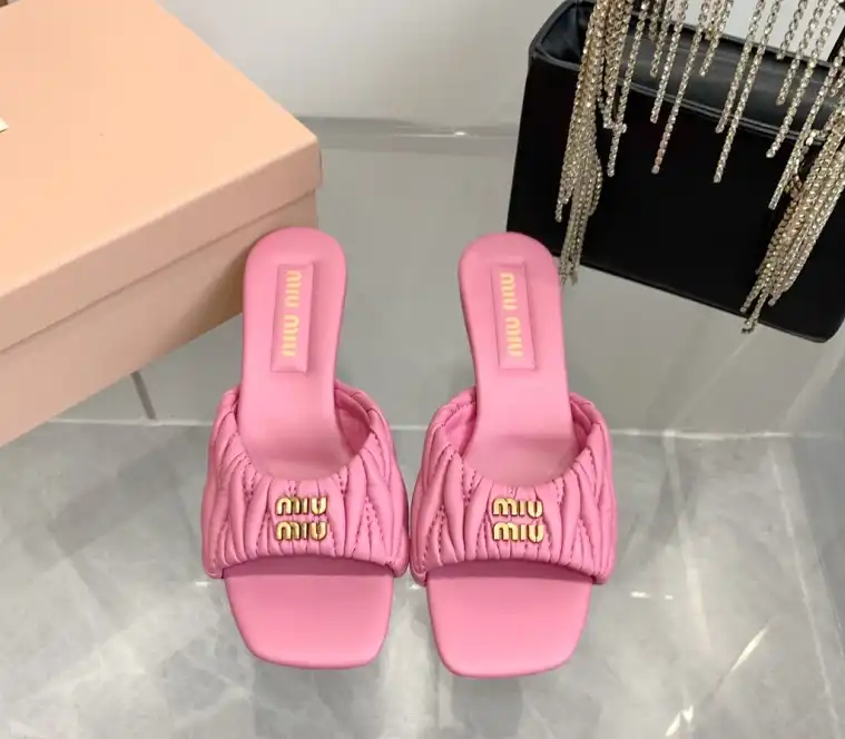 hype Miu Miu Slippers