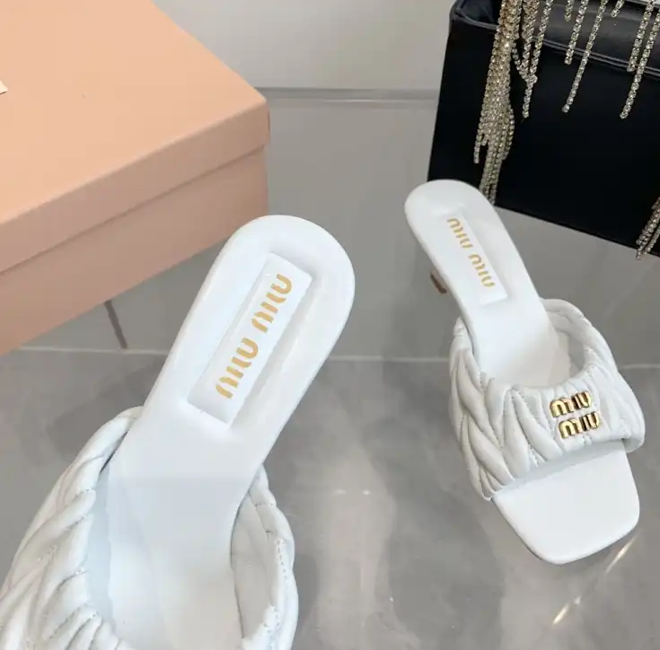 hype Miu Miu Slippers