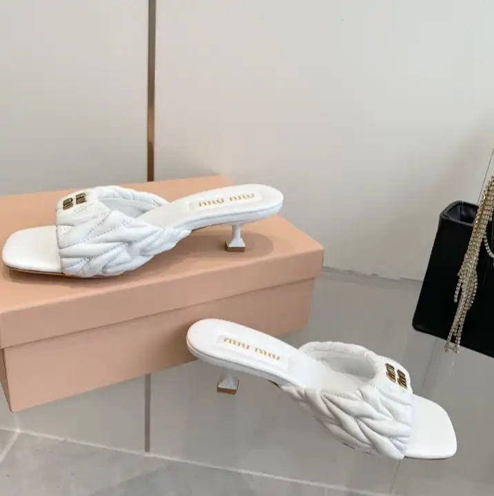 hype Miu Miu Slippers