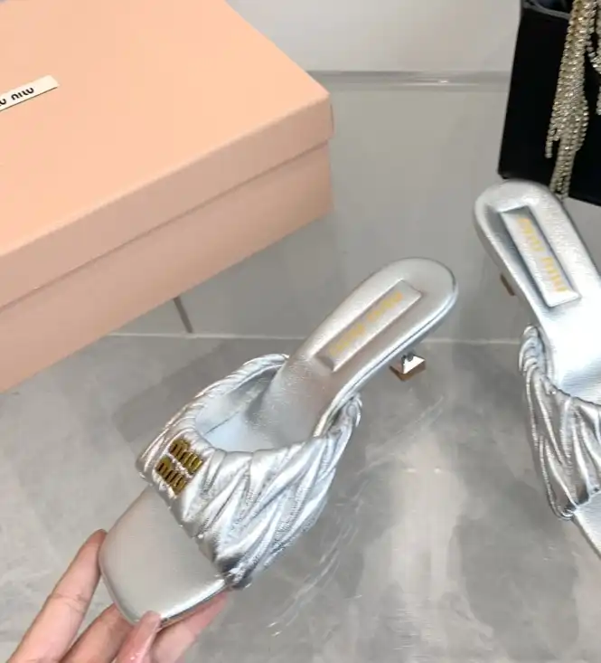 hype Miu Miu Slippers