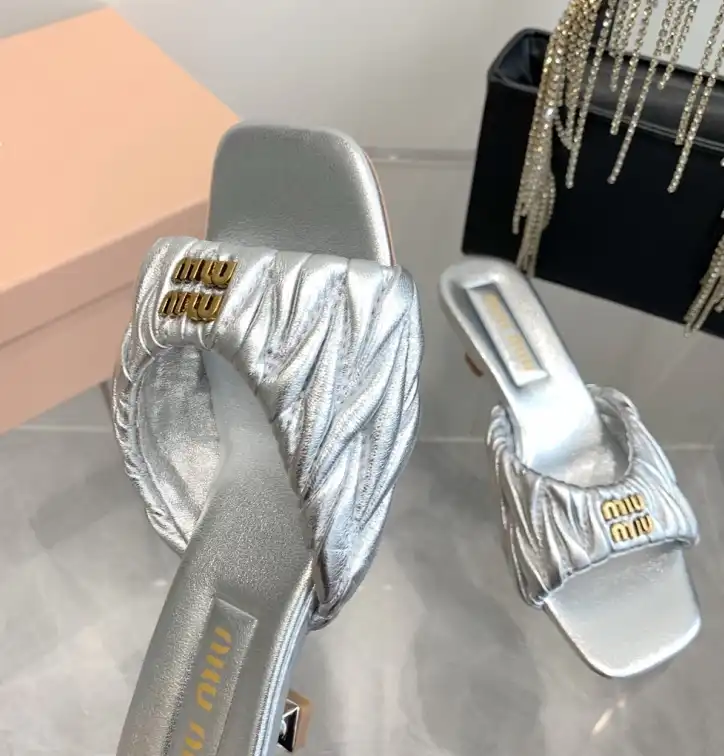 hype Miu Miu Slippers